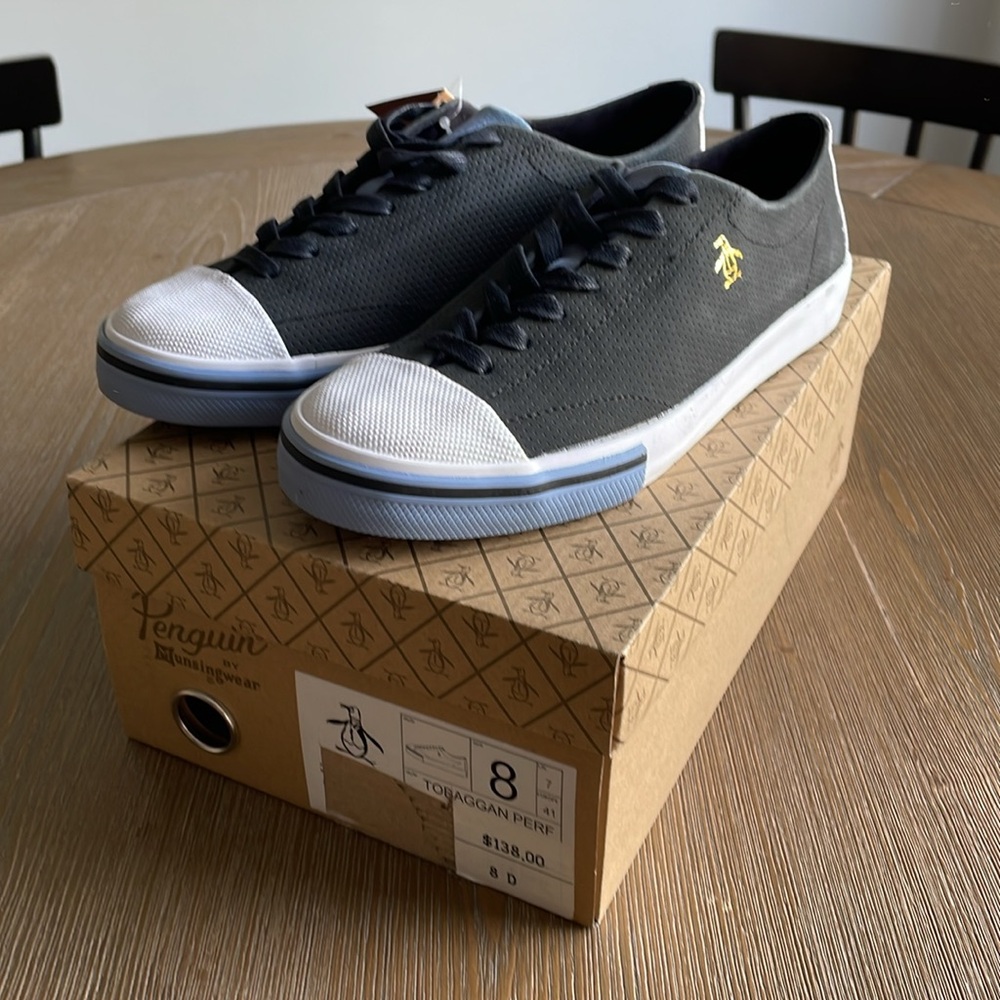 BNWT Men’s size 8 Penguin Tobaggan Perf sneakers